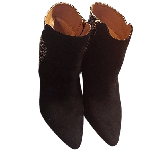 𝅺black and white snakeskin chunky heel booties womens size 41 (9.5) - Picture 2 of 5